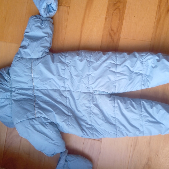 Snowsuit (6-12m) - Picture 4 of 5